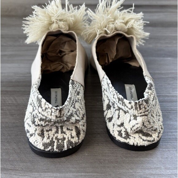Zara Leather Ballet Flats Size 41 US 10 Fringe Pom Pointed Toe Shoes - Picture 6 of 8